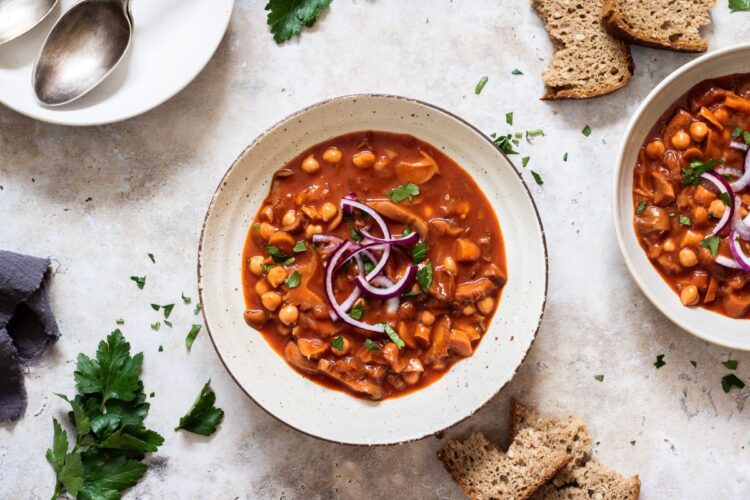 hlívový guláš s cizrnou