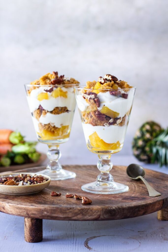 Mrkvový dort s ananasem a pekany do skla